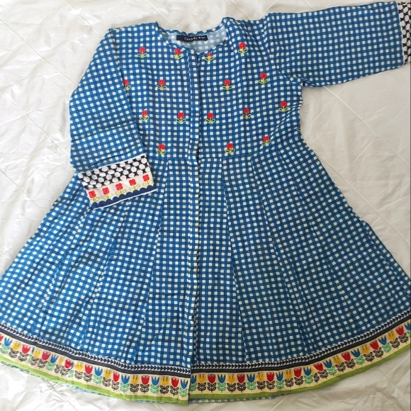 Girls' Kurta/ Dress - Picture 1 of 6